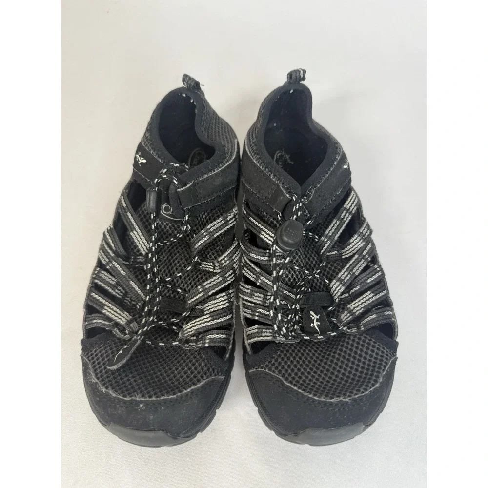 Chaco Junior Kid Outcross Size 4 Watersport Shoes Black and Grey